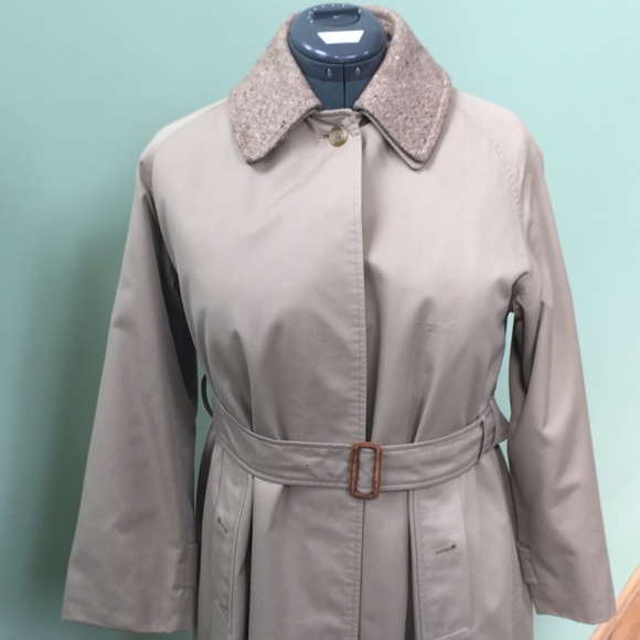 Vintage Burberry Tan Trench Coat Size 12 Extra Long / Belt Included - Picture 2 of 8